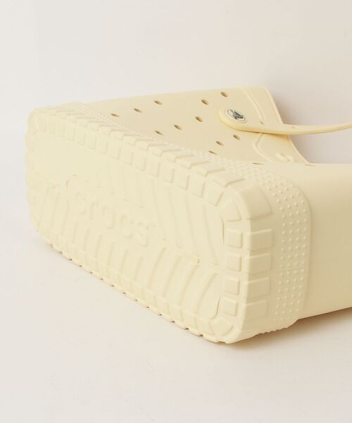 crocs（クロックス）の「クロックス crocs Crocs Classic Medium Tote（トートバッグ・メンズ・ペールイエロー・ONE SIZE）」の7枚目の写真
