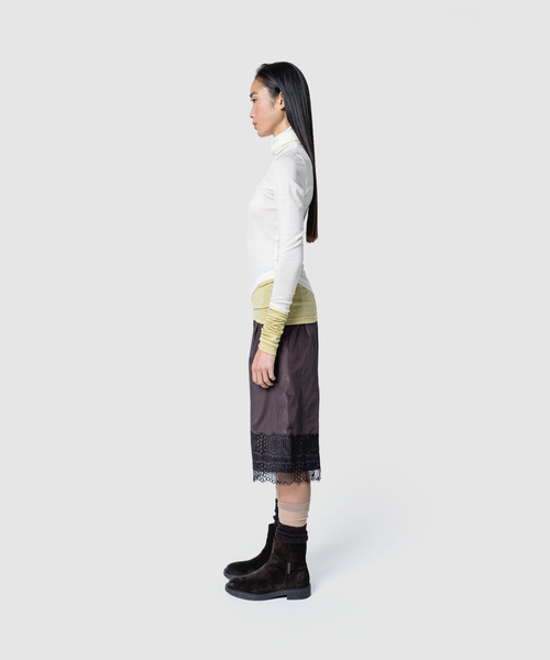 muller of yoshiokubo(ミュラーオブヨシオクボ)の「muller of yoshiokubo ミュラーオブヨシオクボ / INTER LYE HALF PANTS リバーレースハーフパンツ / MLF26411(その他パンツ・レディース・ブラウン・36/38)」の3枚目の写真