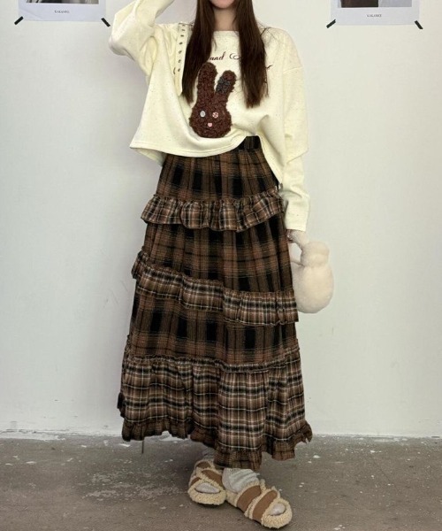 SHERU(シェル)の「ヴィンテージライク チェックフリルティアードロングスカート(スカート・レディース・ブラウン/ブラック・M)」の12枚目の写真