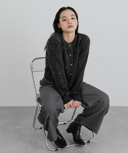 SENSE OF PLACE by URBAN RESEARCH(センスオブプレイスバイアーバンリサーチ)の「パールビーズドットカーディガン(カーディガン/ボレロ・レディース・チャコールグレー/ブラウン/ベージュ/ライトブルー・ONE)」の6枚目の写真