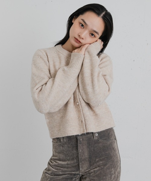 SENSE OF PLACE by URBAN RESEARCH(センスオブプレイスバイアーバンリサーチ)の「パールビーズドットカーディガン(カーディガン/ボレロ・レディース・チャコールグレー/ブラウン/ベージュ/ライトブルー・ONE)」の15枚目の写真