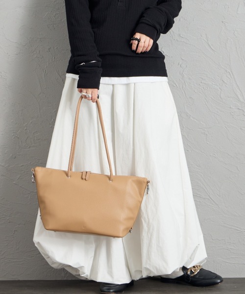 ＆MyuQ（アンドミューク）の「[&MyuQ/アンドミューク] TAMTON ボストントートバッグ（トートバッグ・レディース・ベージュ/ブラック・F）」の12枚目の写真