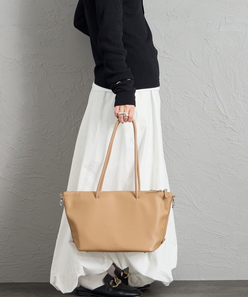 ＆MyuQ（アンドミューク）の「[&MyuQ/アンドミューク] TAMTON ボストントートバッグ（トートバッグ・レディース・ベージュ/ブラック・F）」の13枚目の写真