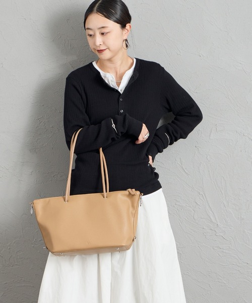 ＆MyuQ（アンドミューク）の「[&MyuQ/アンドミューク] TAMTON ボストントートバッグ（トートバッグ・レディース・ベージュ/ブラック・F）」の16枚目の写真