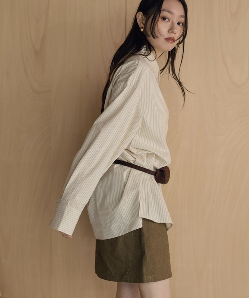 LAULEN（ローレン）の「back tuck stripe oversized shirt /バックタックストライプオーバーシャツ（シャツ/ブラウス・レディース・ベージュ/ホワイト・FREE）」の6枚目の写真