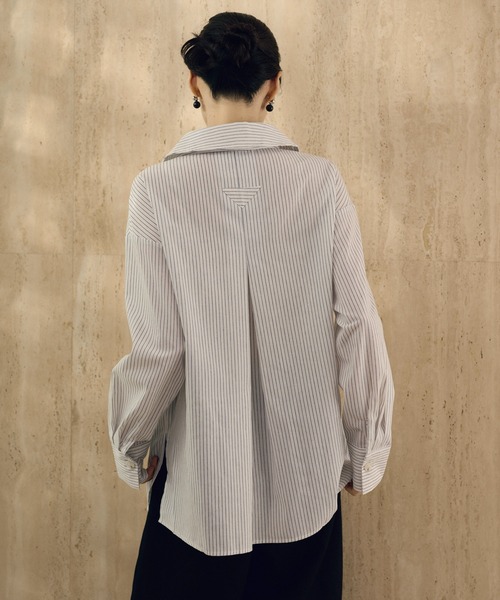 LAULEN（ローレン）の「back tuck stripe oversized shirt /バックタックストライプオーバーシャツ（シャツ/ブラウス・レディース・ベージュ/ホワイト・FREE）」の12枚目の写真