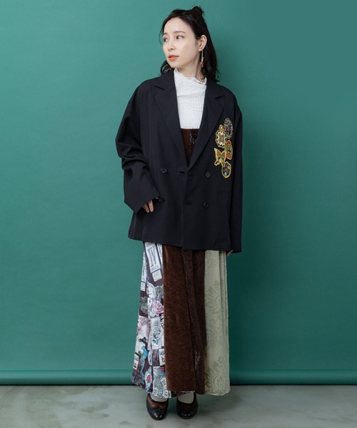 iS ScoLar（イズスカラー）の「563232：アップリケ刺繍 無地orチェック テーラードジャケット（テーラードジャケット・レディース・ブラック/ブラウン・M）」の4枚目の写真