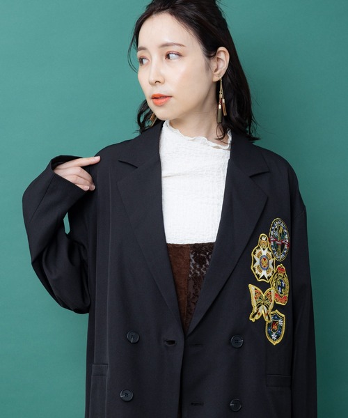 iS ScoLar（イズスカラー）の「563232：アップリケ刺繍 無地orチェック テーラードジャケット（テーラードジャケット・レディース・ブラック/ブラウン・M）」の5枚目の写真