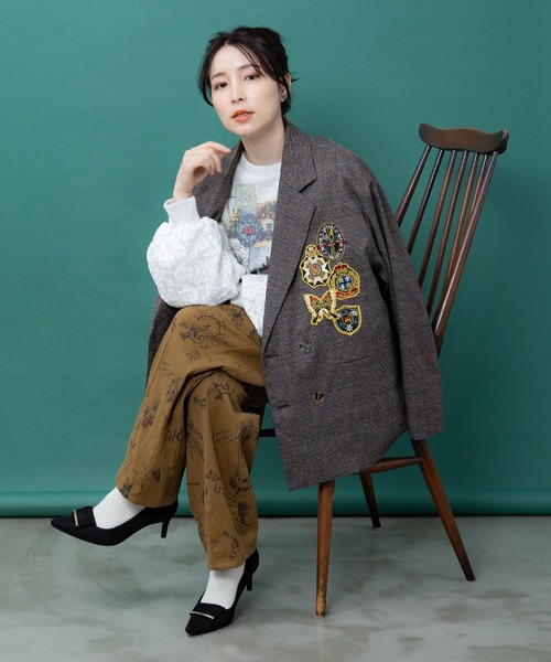 iS ScoLar（イズスカラー）の「563232：アップリケ刺繍 無地orチェック テーラードジャケット（テーラードジャケット・レディース・ブラック/ブラウン・M）」の12枚目の写真
