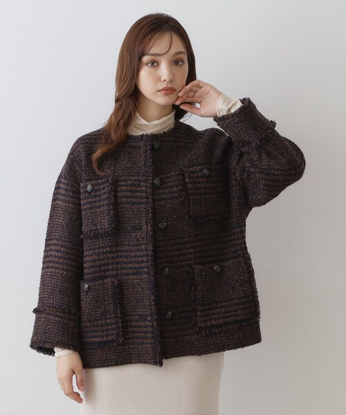 DRESSTERIOR(ドレステリア)の「グレンチェックツイードショートコート(ノーカラージャケット・レディース・ブラック系1/ブラウン系その他2・34/38/36)」の2枚目の写真