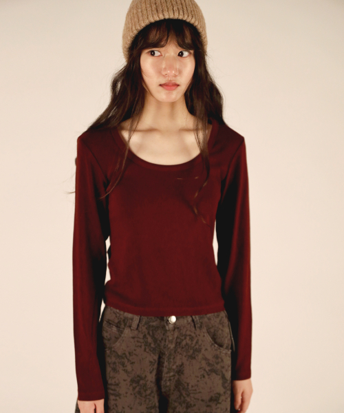 REBRENNER(リブレンナー)の「ポイントショルダー スリムフィット ロングスリーブ アイボリー(Tシャツ/カットソー・レディース・その他・FREE)」の7枚目の写真