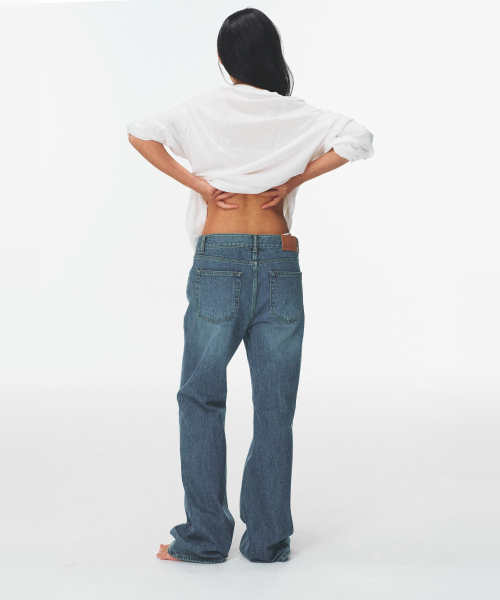 BLUEBRICK（ブルーブリック）の「[丈選択] Road flare デニム (ミドルブルー)（デニムパンツ・レディース・その他・S-Short/M-Short/L-Short/S-Long/M-Long/L-Long）」の6枚目の写真