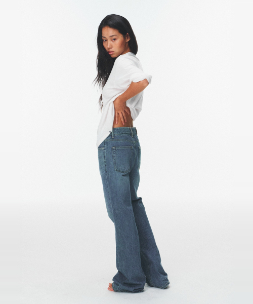 BLUEBRICK（ブルーブリック）の「[丈選択] Road flare デニム (ミドルブルー)（デニムパンツ・レディース・その他・S-Short/M-Short/L-Short/S-Long/M-Long/L-Long）」の7枚目の写真
