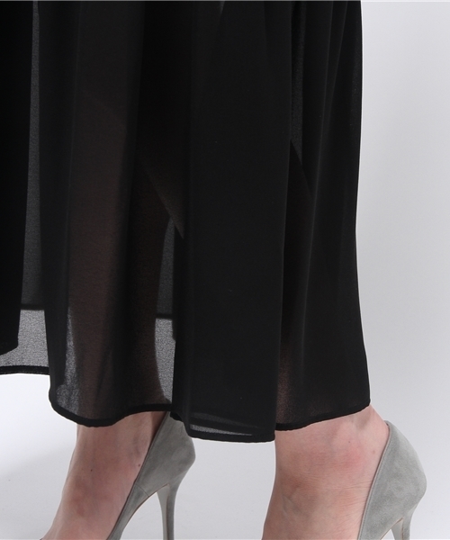 LIMITLESS LUXURY（リミットレスラグジュアリー）の「ティアードロングワンピース◆（ワンピース・レディース・ホワイト/ブラック・FREE）」の7枚目の写真