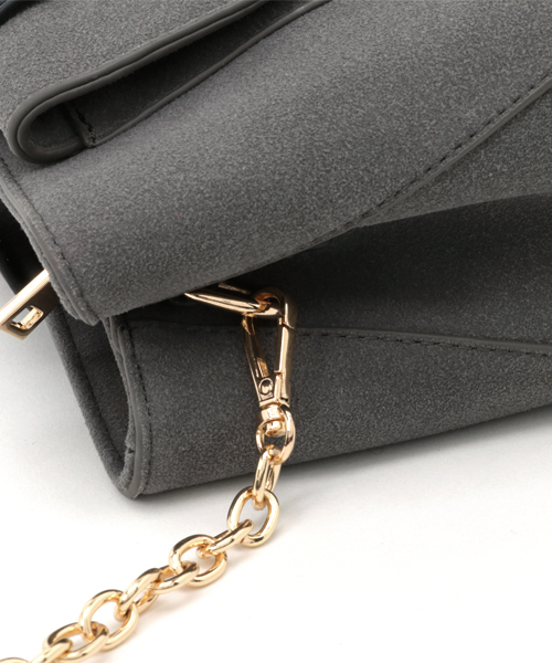 PLAIN CLOTHING（プレーンクロージング）の「ベルトモチーフショルダーバッグ【PLAIN CLOTHING】（ショルダーバッグ・レディース・バーガンディー/キャメル/グレー/ブラック・FREE）」の7枚目の写真