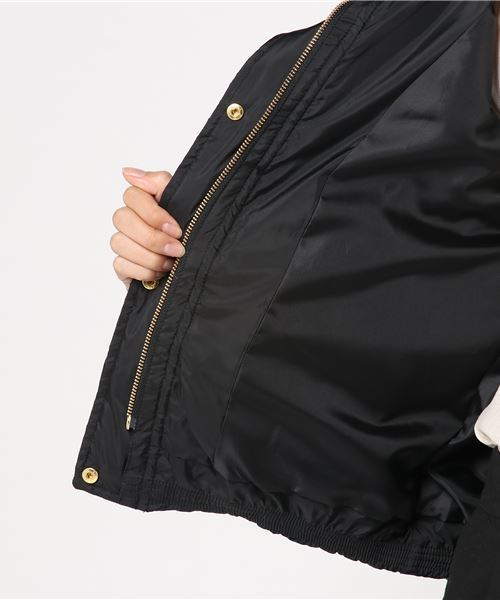 INTERPLANET（インタープラネット）の「ラクーンファー高密度タフタショートダウン（ダウンジャケット/コート・レディース・ブラック/ベージュ/モカ・FREE）」の14枚目の写真