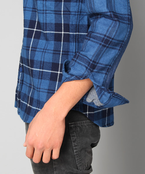 MONKEY TIME（モンキータイム）の「MT∴パネル インディゴチェック レギュラー シャツ（シャツ/ブラウス・メンズ・コバルトブルー/レッド・SMALL/MEDIUM/LARGE）」の7枚目の写真