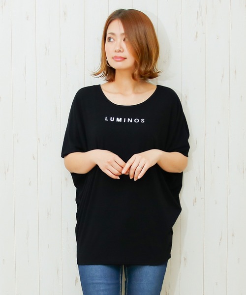 Social GIRL（ソーシャルガール）の「ワイドスリーブドルマンビックシルエットTシャツ（Tシャツ/カットソー・レディース・ブラック系その他/ホワイト/ベージュ/ライトグレー/ホワイト×ブラック/ブラック/ホワイト系その他/グレー系その他/レッド/マジェンタ/チャコールグレー/レッド系その他/ブラック×ホワイト/ネイビー/ホワイト系その他2/ホワイト系その他3/ブラック系その他2/ブラック系その他3/ブラウン/カーキ・M/S/L/LL/3L）」の10枚目の写真