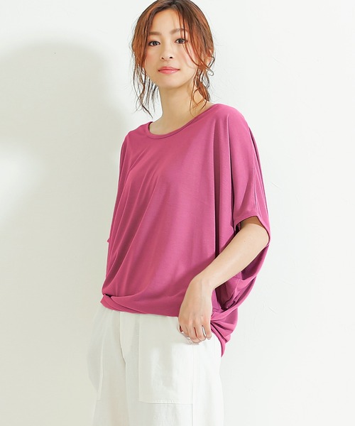 Social GIRL（ソーシャルガール）の「ワイドスリーブドルマンビックシルエットTシャツ（Tシャツ/カットソー・レディース・ブラック系その他/ホワイト/ベージュ/ライトグレー/ホワイト×ブラック/ブラック/ホワイト系その他/グレー系その他/レッド/マジェンタ/チャコールグレー/レッド系その他/ブラック×ホワイト/ネイビー/ホワイト系その他2/ホワイト系その他3/ブラック系その他2/ブラック系その他3/ブラウン/カーキ・M/S/L/LL/3L）」の19枚目の写真