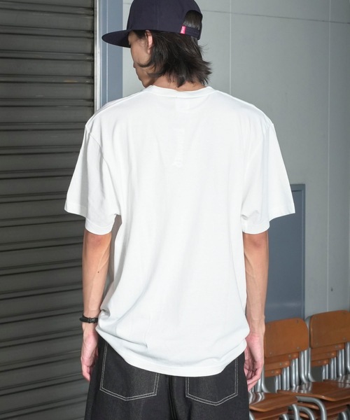 THRASHER（スラッシャー）の「MAG LOGO S/S T-SHIRTS/スラッシャー Tシャツ 半袖 マグロゴ MAGLOGO（Tシャツ/カットソー・メンズ・ホワイト/ブラック/イエローゴールド/グリーン/バーガンディー/ブラック系その他/パープル/ブラック×レッド/ダークグリーン/ネイビー/ライトブルー/キャメル・SMALL/MEDIUM/LARGE/X-LARGE/XX-LARGE）」の21枚目の写真