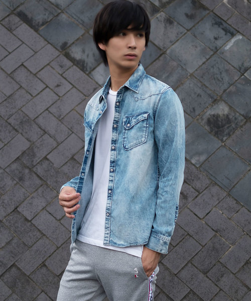 GOSTAR DE FUGA（ゴスタール ジフーガ）の「ウエスタンデニムシャツ（シャツ/ブラウス・メンズ・ライトブルー/ブルー・M/L）」の4枚目の写真