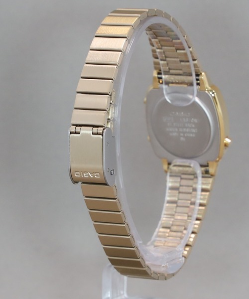 CASIO(カシオ)の「CASIO CLASSIC / LA670WGA-1JF(デジタル腕時計・レディース・ブラック×ゴールド・FREE)」の8枚目の写真