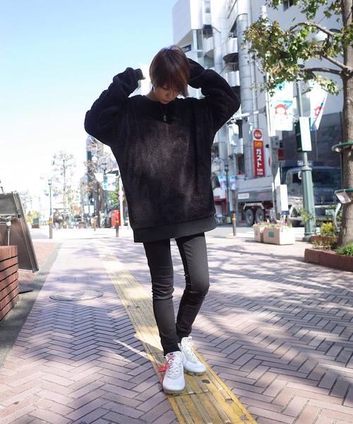 rovtski（ロフトスキー）の「rovtski【ビッグシルエット】ウォーマーボア&チェックフリースクルーネック/WARMER BOA 2018 CREW NECK（ニット/セーター・レディース・ブラック/ブラック×ホワイト/レッド系その他/ライトグレー/モカ・FREE）」の15枚目の写真