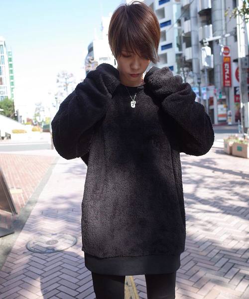 rovtski（ロフトスキー）の「rovtski【ビッグシルエット】ウォーマーボア&チェックフリースクルーネック/WARMER BOA 2018 CREW NECK（ニット/セーター・レディース・ブラック/ブラック×ホワイト/レッド系その他/ライトグレー/モカ・FREE）」の18枚目の写真