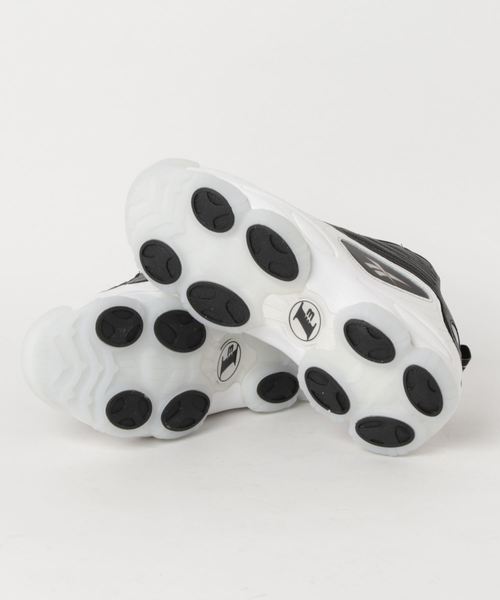 Reebok（リーボック）の「IVERSON LEGACY（スニーカー・メンズ・ブラック×ホワイト・25.5cm/26.5cm/27.5cm/28.5cm/29.5cm/30.0cm/26.0cm/27.0cm/28.0cm/29.0cm）」の2枚目の写真