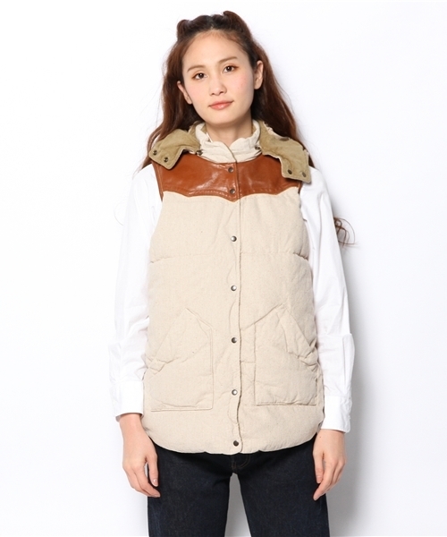 goa（ゴア）の「レザーヨークダウンベスト（ダウンジャケット/コート・レディース・モカ/ナチュラル/チャコールグレー・FREE）」の4枚目の写真
