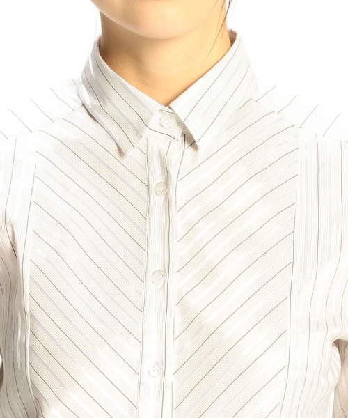 NARACAMICIE（ナラカミーチェ）の「イタリアン細ストライプ切替長袖シャツ（シャツ/ブラウス・レディース・パープル/グレー/ブルー・SMALL/MEDIUM/LARGE）」の12枚目の写真
