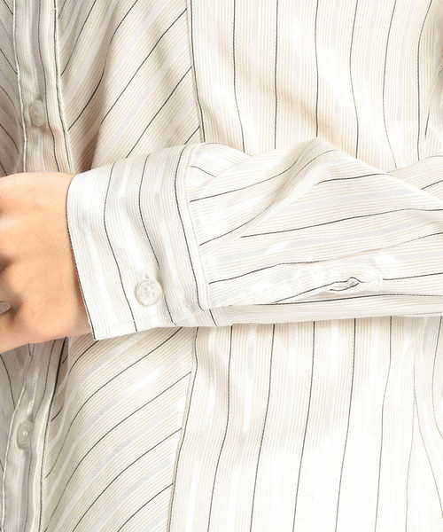 NARACAMICIE（ナラカミーチェ）の「イタリアン細ストライプ切替長袖シャツ（シャツ/ブラウス・レディース・パープル/グレー/ブルー・SMALL/MEDIUM/LARGE）」の7枚目の写真