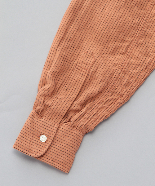 International Gallery BEAMS（インターナショナルギャラリービームス）の「○Phingerin / Parachute Shirt（シャツ/ブラウス・メンズ・オレンジ/ブルー・MEDIUM/SMALL）」の7枚目の写真