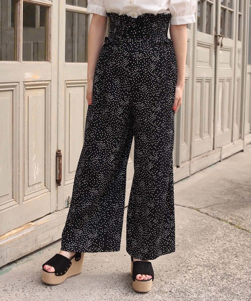 one after another NICE CLAUP(ワンアフターアナザーナイスクラップ)の「レースアップ プリーツパンツ(その他パンツ・レディース・ブラック/ベージュ/ミント/ドット・FREE)」の4枚目の写真