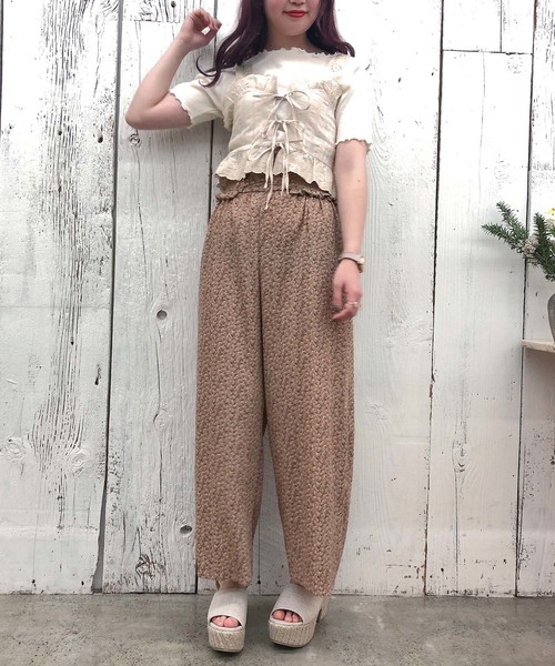 one after another NICE CLAUP(ワンアフターアナザーナイスクラップ)の「レースアップ プリーツパンツ(その他パンツ・レディース・ブラック/ベージュ/ミント/ドット・FREE)」の14枚目の写真