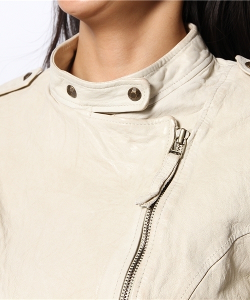 goa（ゴア）の「ﾚｻﾞｰﾗｲﾀﾞｰｽｼﾞｬｹｯﾄ（ライダースジャケット・レディース・アイボリー/ベージュ/キャメル・FREE）」の8枚目の写真