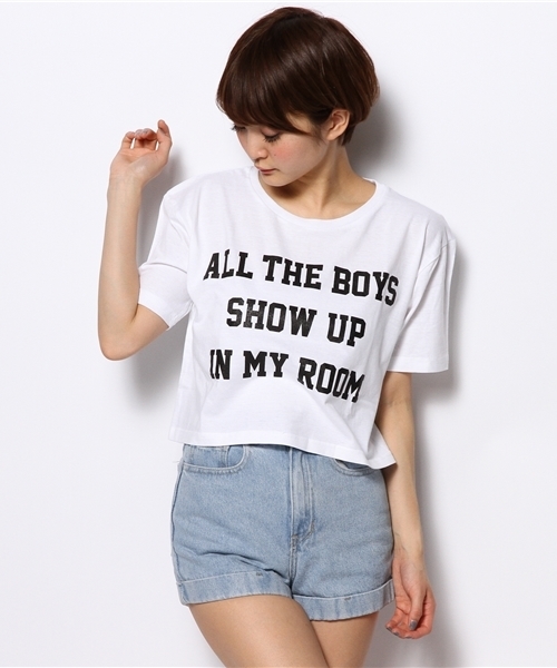 WEGO（ウィゴー）の「WEGO/ロゴプリントクロップドTシャツ（Tシャツ/カットソー・レディース・ホワイト/ブラック・FREE）」の2枚目の写真