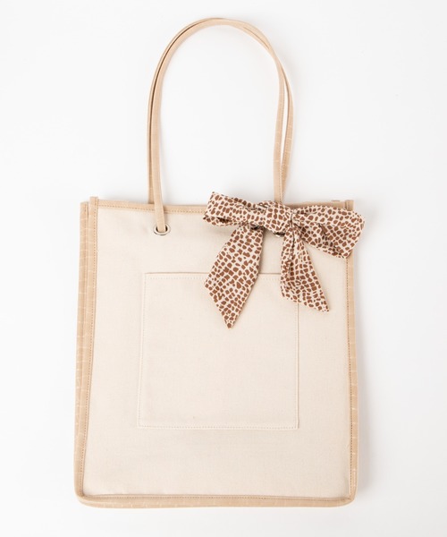 WEGO（ウィゴー）の「WEGO/【WEB限定】コンビスクエアトートバッグ（トートバッグ・レディース・ブラック/ベージュ/シルバー/その他1/その他2/その他3/その他4/その他5/グリーン系その他/キャメル・FREE）」の11枚目の写真