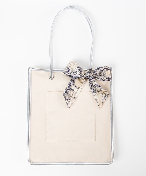 WEGO（ウィゴー）の「WEGO/【WEB限定】コンビスクエアトートバッグ（トートバッグ・レディース・ブラック/ベージュ/シルバー/その他1/その他2/その他3/その他4/その他5/グリーン系その他/キャメル・FREE）」の12枚目の写真