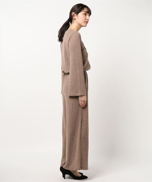 EGOIST(エゴイスト)の「バストレースUP長袖オールインワン(サロペット/オーバーオール・レディース・ブラック/ライトブラウン・FREE)」の3枚目の写真