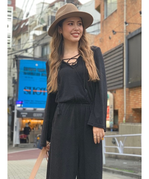 EGOIST(エゴイスト)の「バストレースUP長袖オールインワン(サロペット/オーバーオール・レディース・ブラック/ライトブラウン・FREE)」の8枚目の写真