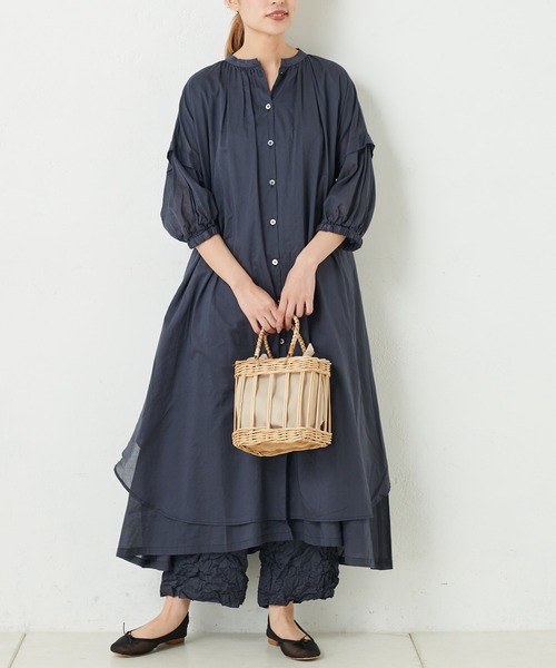 PUAL CE CIN(ピュアルセシン)の「ボイルオーバーシャツワンピース(シャツワンピース・レディース・グリーン/ネイビー/ホワイト/ブラック/グレイッシュベージュ・FREE)」の8枚目の写真