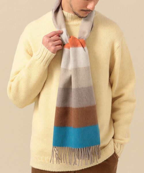 Begg & Co（ベグアンドコー）の「【SHIPS別注】BEGG: ラムウール/アンゴラ マルチボーダー マフラー（マフラー・メンズ・グレー/カーキ/ネイビー・ONE SIZE）」の3枚目の写真