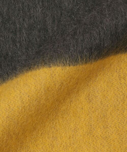 Begg & Co（ベグアンドコー）の「【SHIPS別注】BEGG: ラムウール/アンゴラ マルチボーダー マフラー（マフラー・メンズ・グレー/カーキ/ネイビー・ONE SIZE）」の14枚目の写真