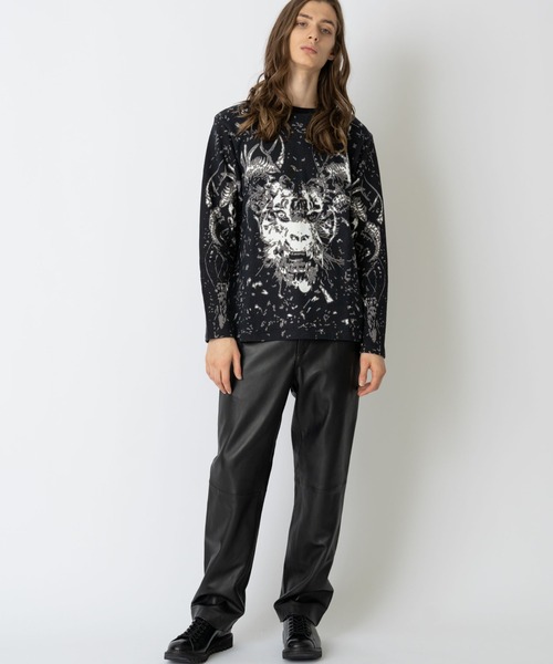 WHITE MOUNTAINEERING(ホワイトマウンテニアリング)の「【White Mountaineering】スウェットTシャツ'ダークヒーロー'/WM1973520(スウェット・メンズ・ホワイト/ブラック・2/4/3/1)」の21枚目の写真
