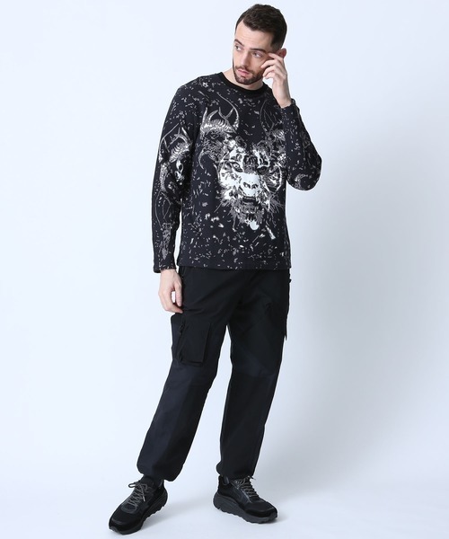 WHITE MOUNTAINEERING(ホワイトマウンテニアリング)の「【White Mountaineering】スウェットTシャツ'ダークヒーロー'/WM1973520(スウェット・メンズ・ホワイト/ブラック・2/4/3/1)」の15枚目の写真