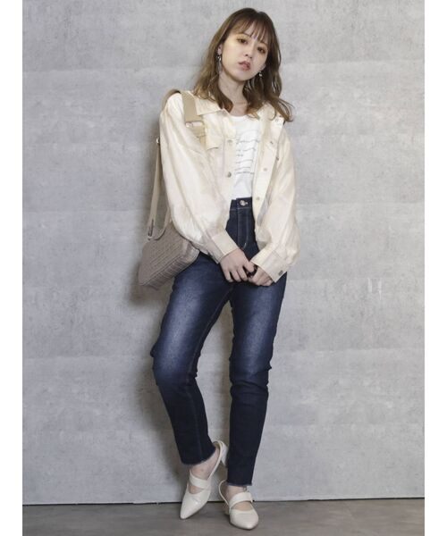 dazzlin（ダズリン）の「シアーGジャン（ブルゾン・レディース・ホワイト/ベージュ・FREE）」の3枚目の写真