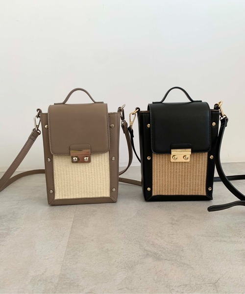 FREE'S MART（フリーズマート）の「メタルフラットボックスバッグ（ショルダーバッグ・レディース・ブラック/グレー・ﾌﾘ-）」の10枚目の写真