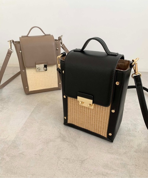 FREE'S MART（フリーズマート）の「メタルフラットボックスバッグ（ショルダーバッグ・レディース・ブラック/グレー・ﾌﾘ-）」の7枚目の写真