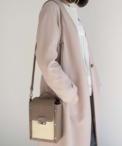 FREE'S MART（フリーズマート）の「メタルフラットボックスバッグ（ショルダーバッグ・レディース・ブラック/グレー・ﾌﾘ-）」の12枚目の写真